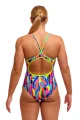 damski-stroj-kapielowy-funkita-fault-lines-FKS033L72294(8).webp