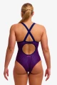 damski-stroj-kapielowy-funkita-peach-tea(9).webp
